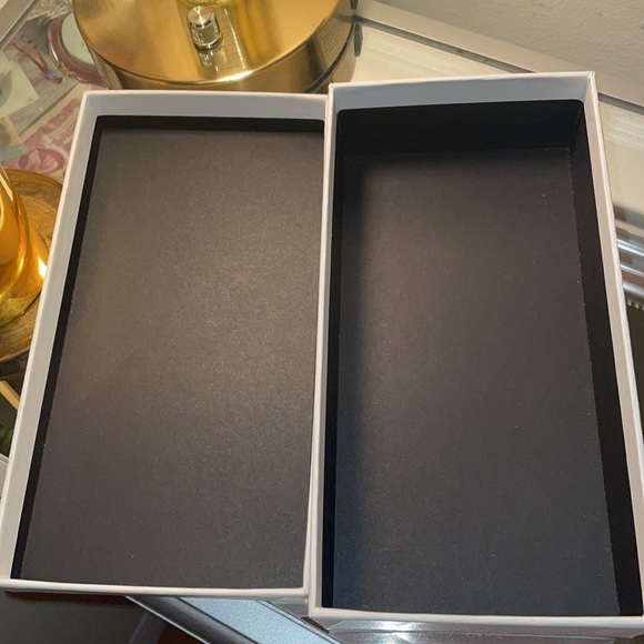 Celine Box - Picture 5 of 6